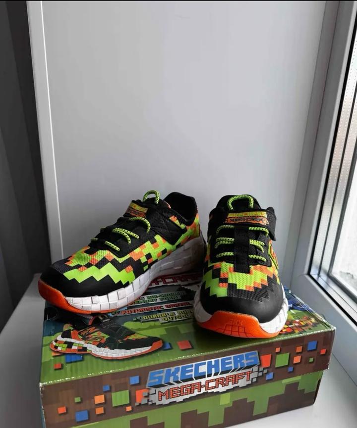 Skechers