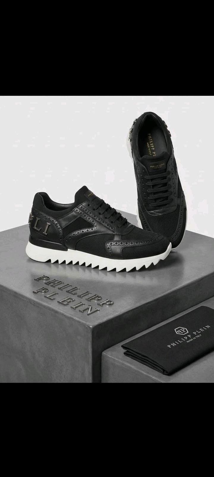 Женские кроссовки Philipp Plein