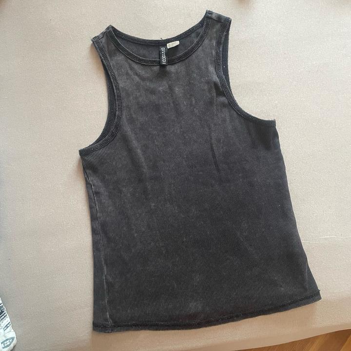 H&M