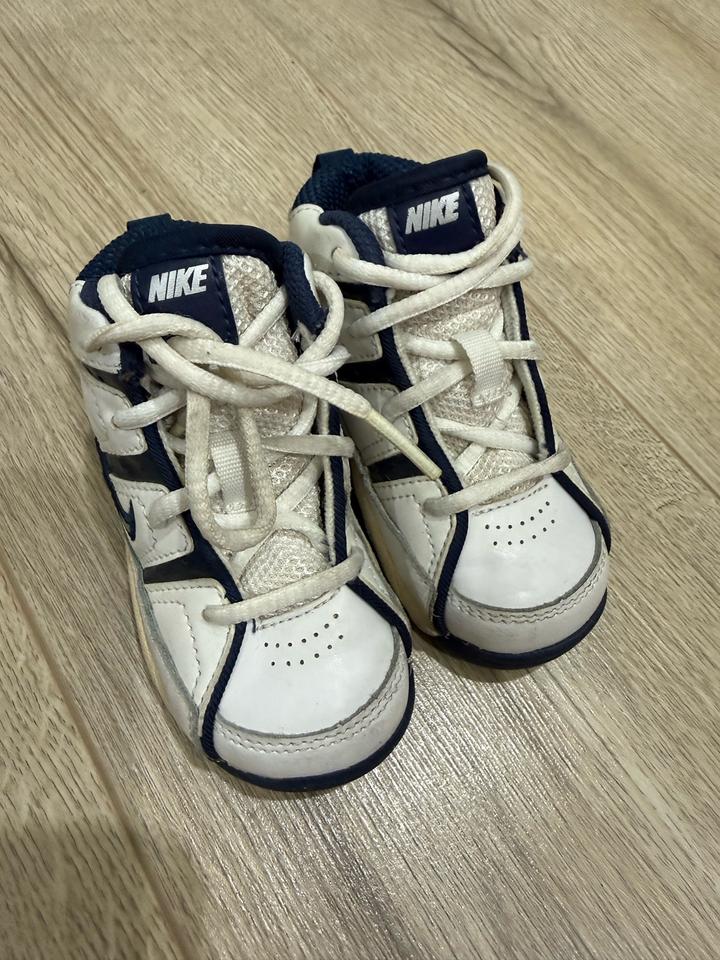 Nike кроссовки детские
