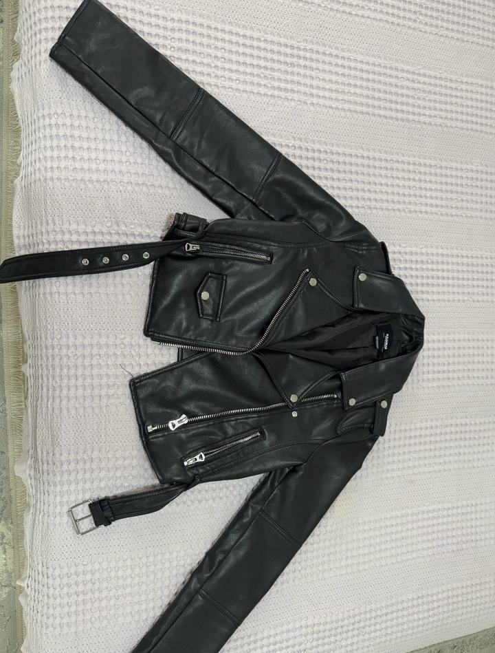 Куртка Bershka из экокожи