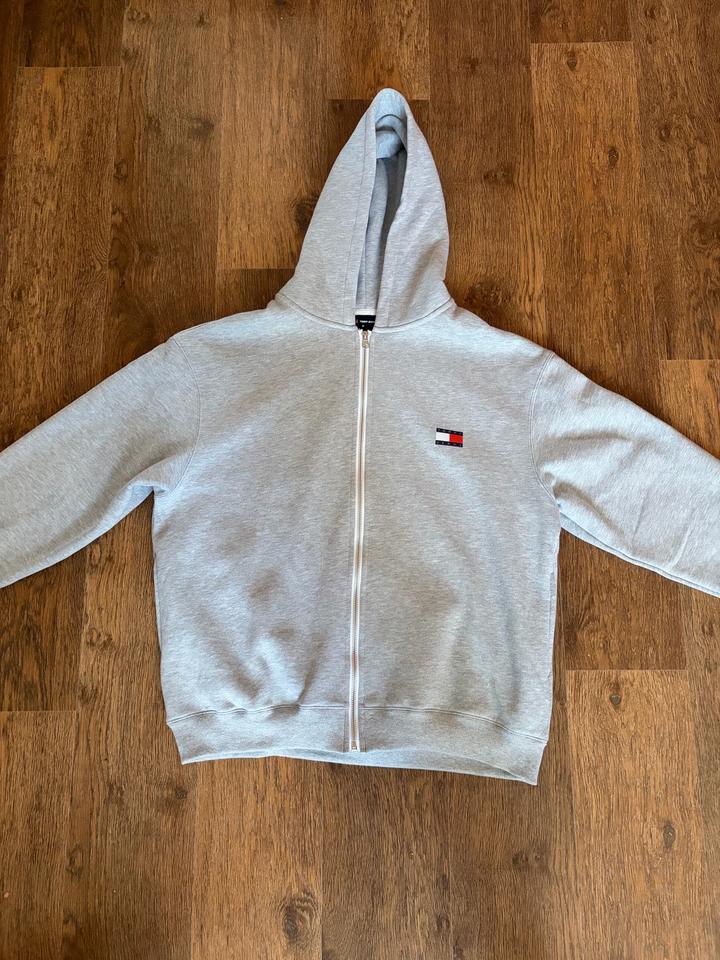 Tommy Hilfiger