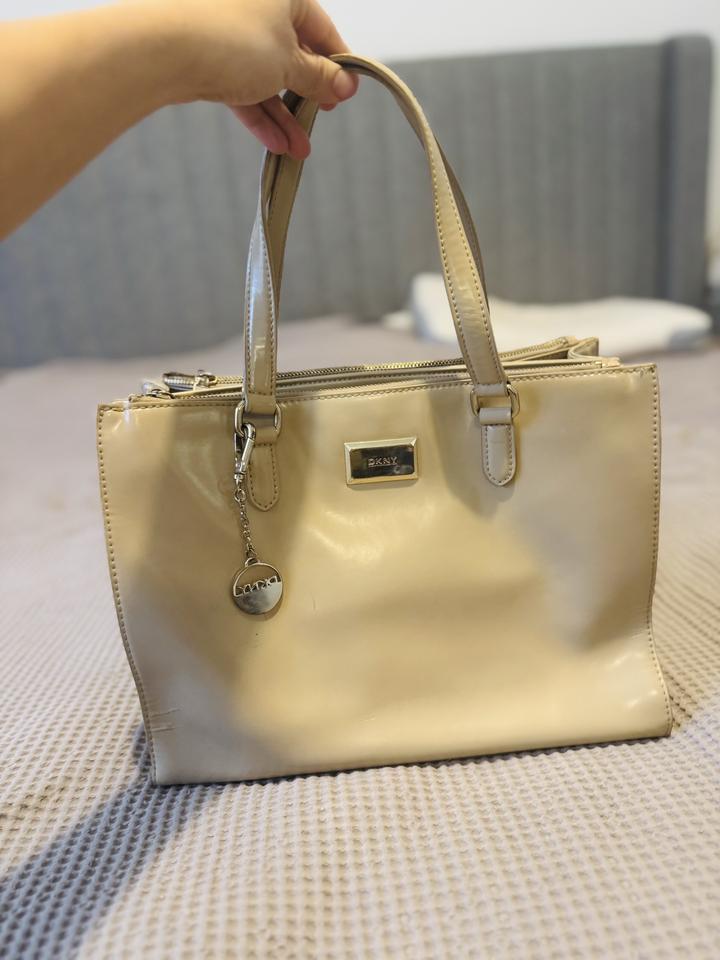 DKNY