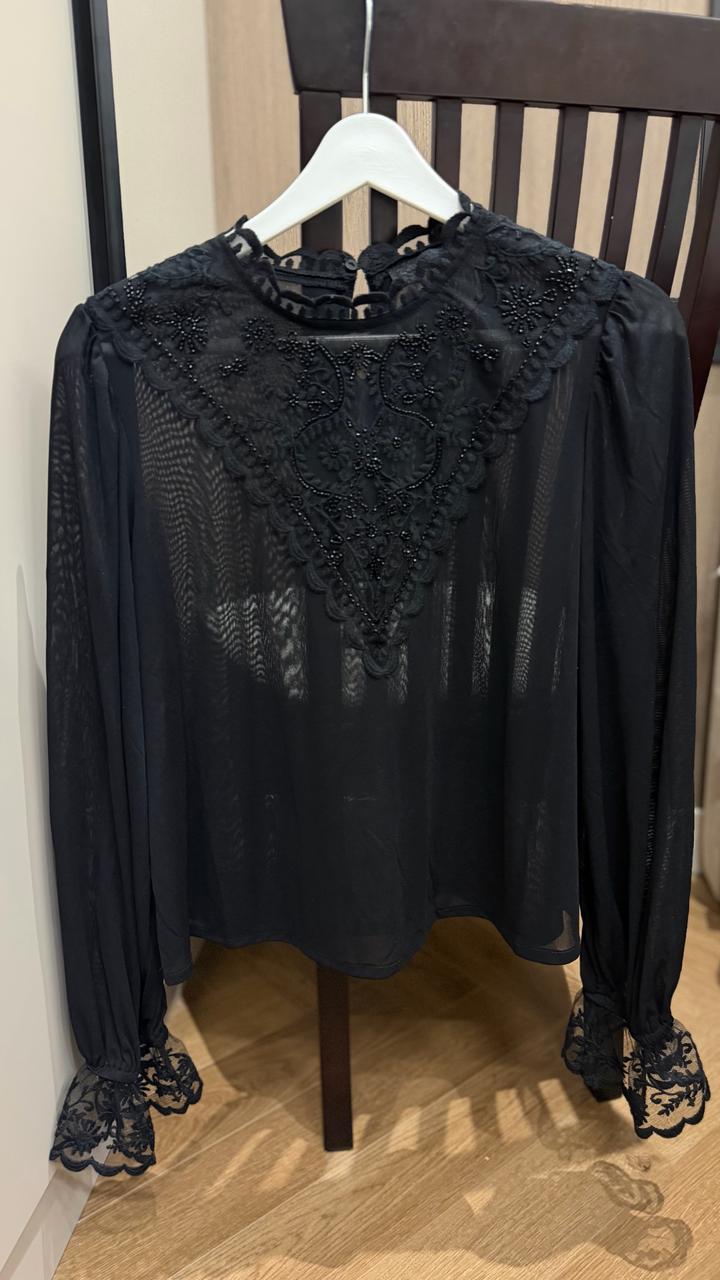 Блуза ZARA с кружевом и бисером