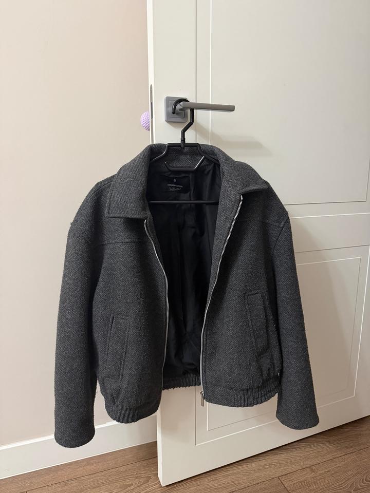 Куртка Stradivarius