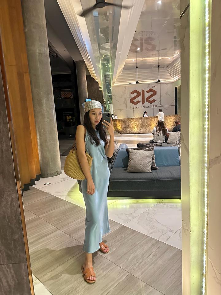 Zara Атласное платье миди