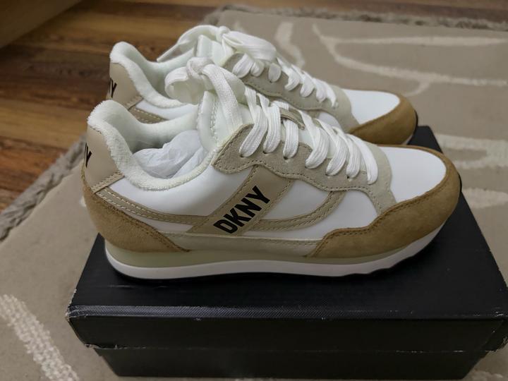 DKNY