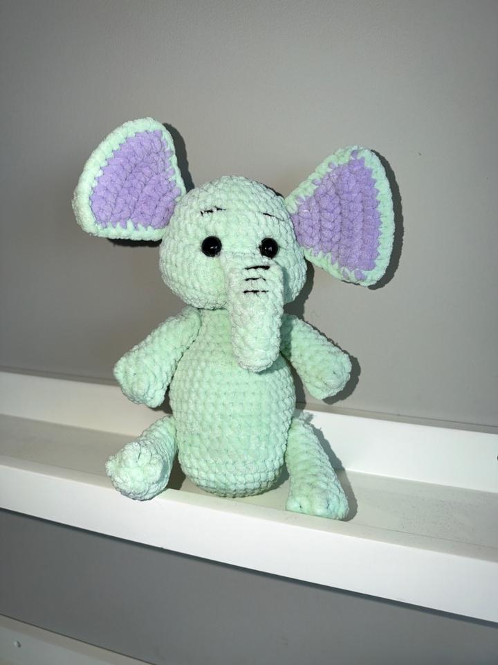 Handmade (ручная работа) Вязаная игрушка слоник (ручная работа)