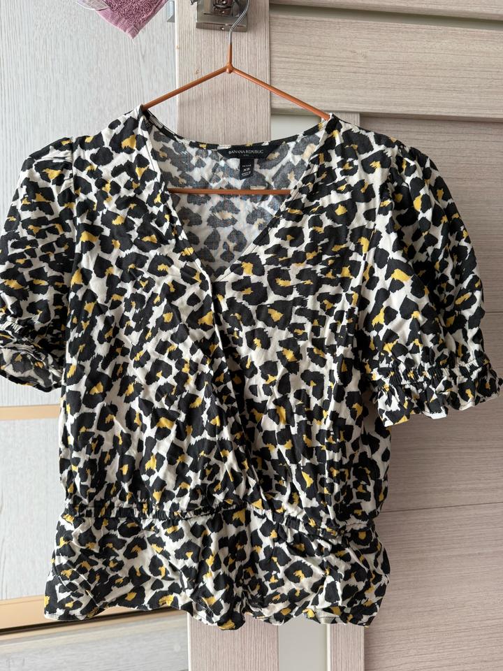 Banana Republic Кофточка