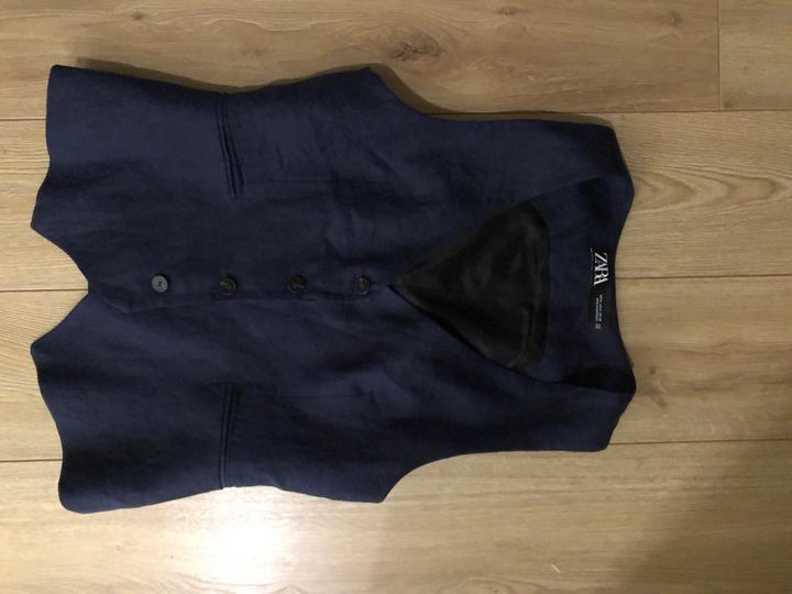 Жилет ZARA. Лен 100%