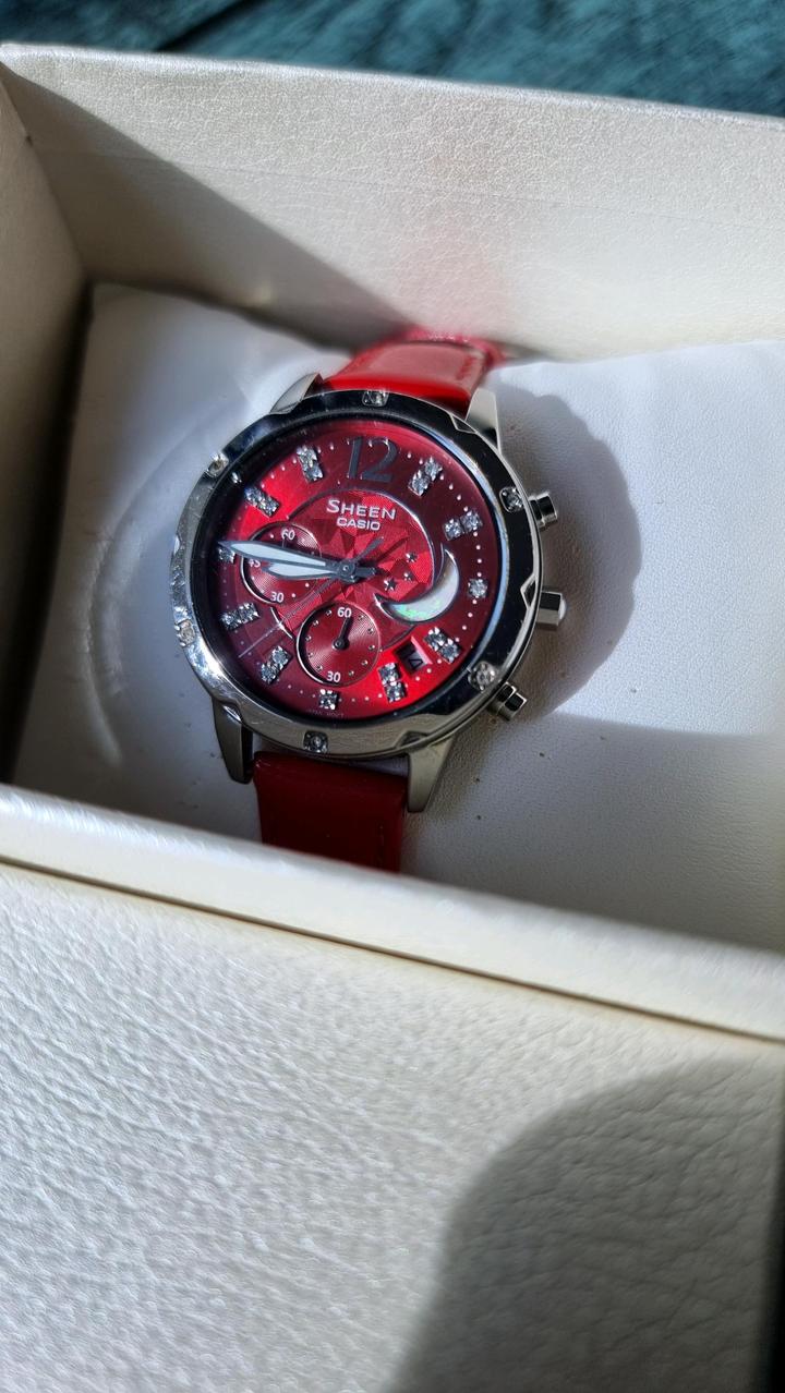 Брендовые женские часы Casio Sheen оригинал, отличное состояние.