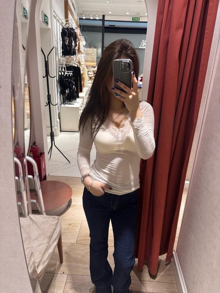 Лонгслив Intimissimi с кружевом