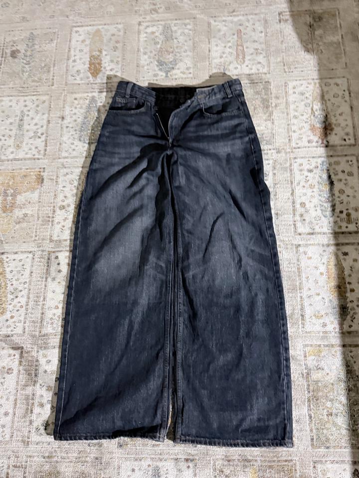 Джинсы Bershka широкие