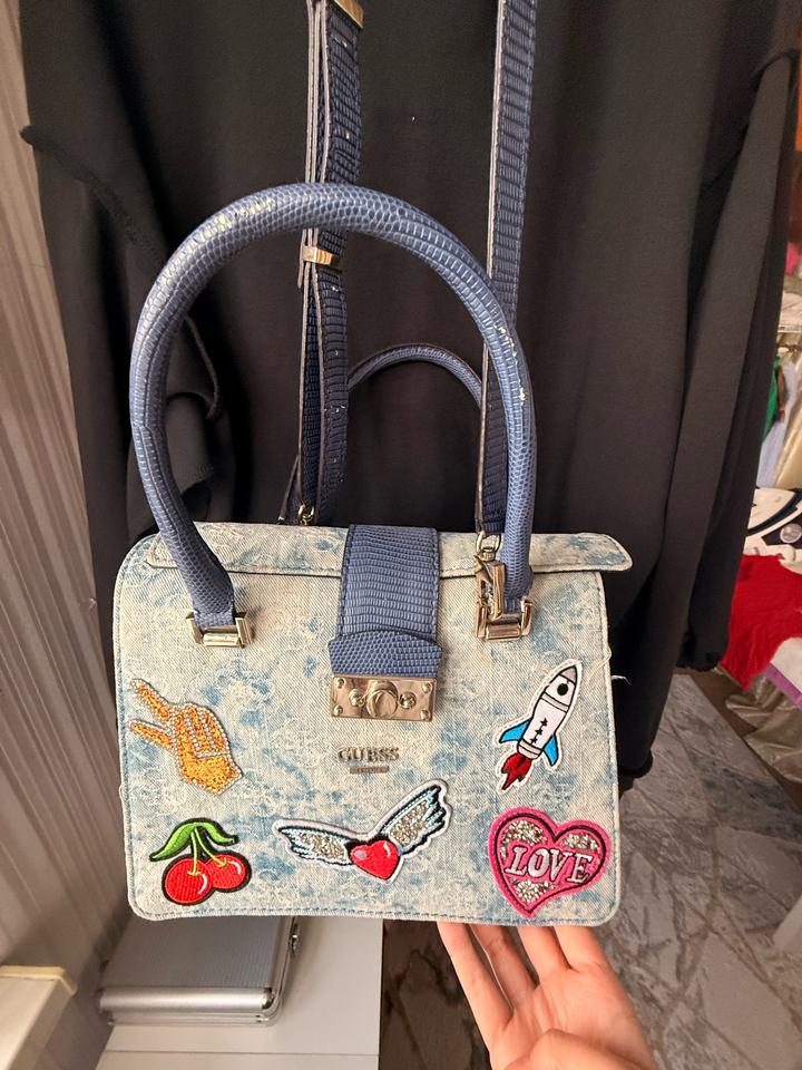 Сумка Guess