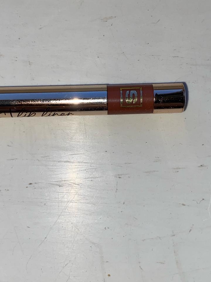 Карандаш для губ Sensulu Lip Liner