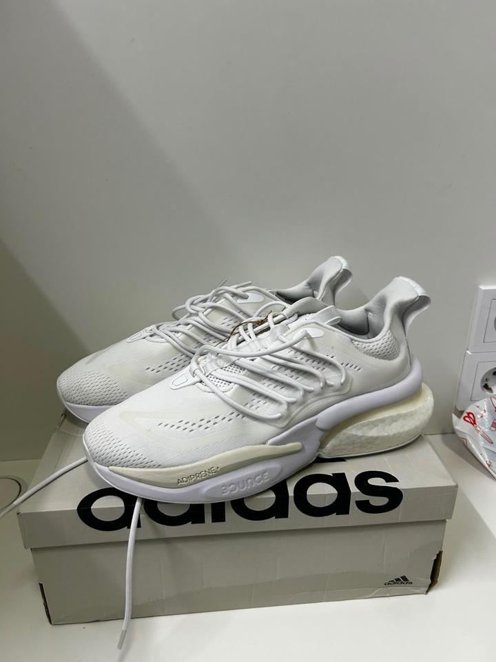 Кроссовки adidas