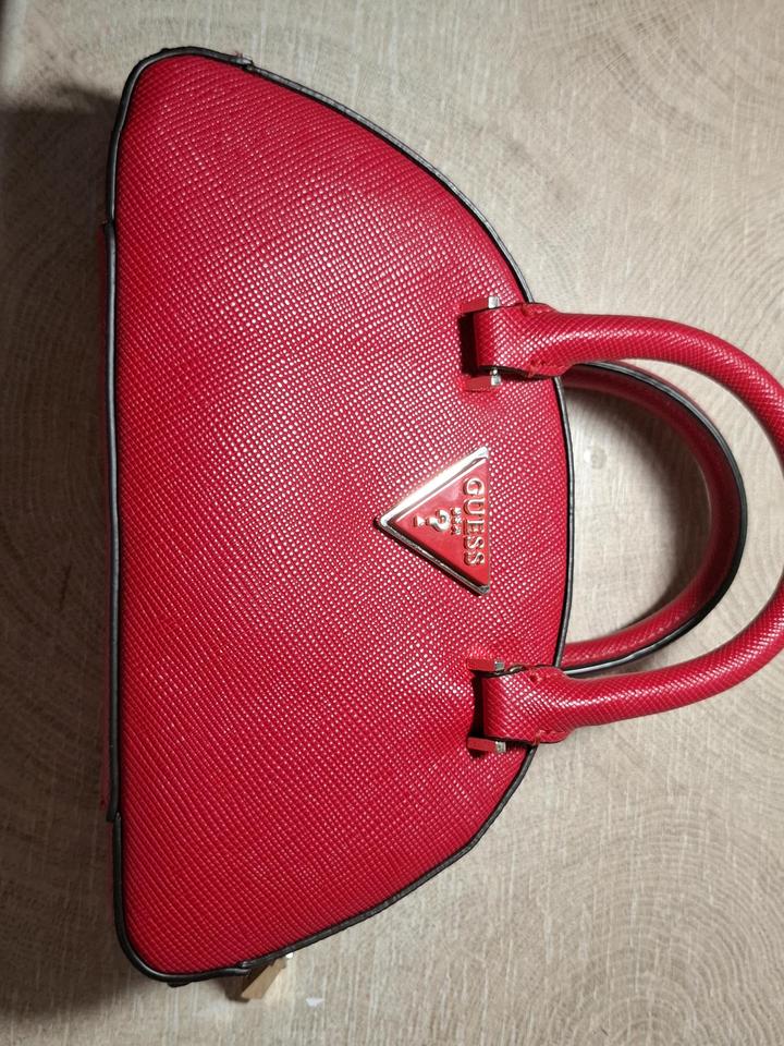 GUESS