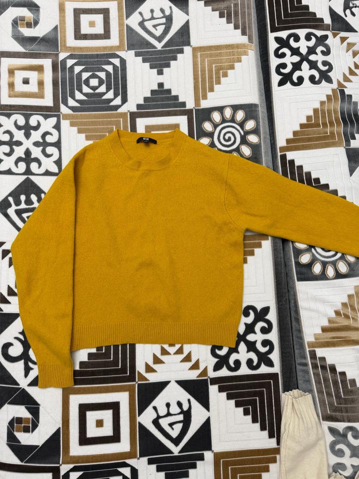 Продам кофту от Uniqlo