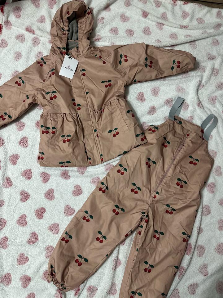 Костюм Moncler куртка и полукомбинезон