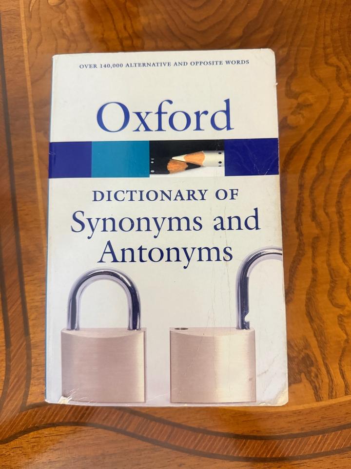 Oxford Dictionary of Synonyms and Antonyms