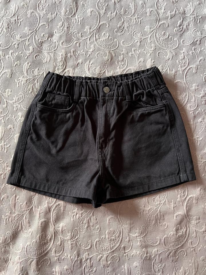 H&M