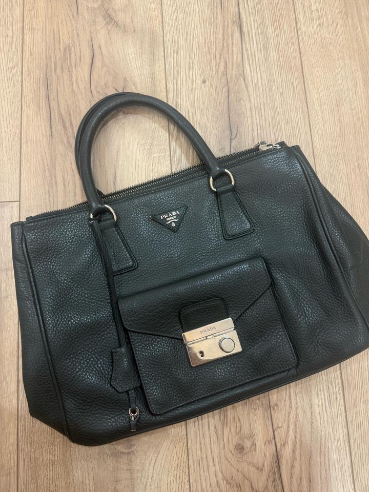 Сумка Prada