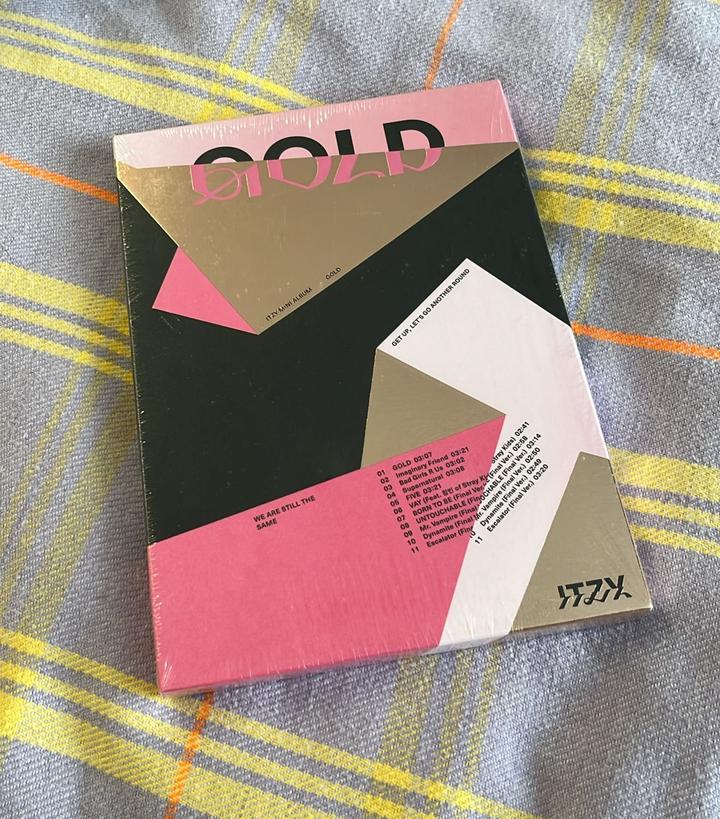 Альбом Itzy Gold