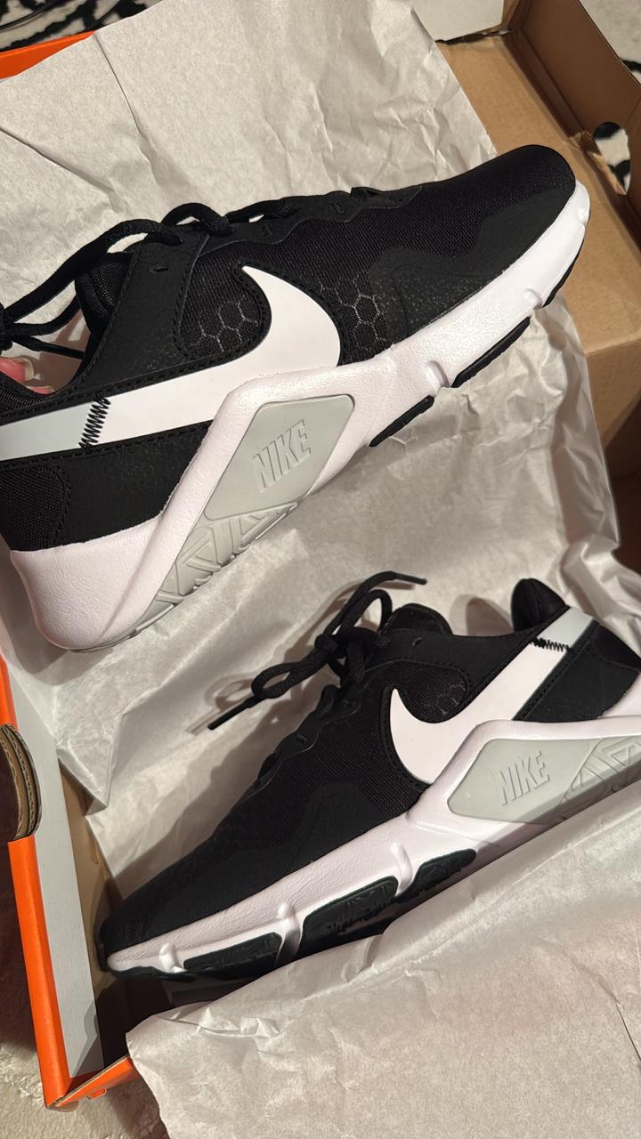 Кроссовки Nike