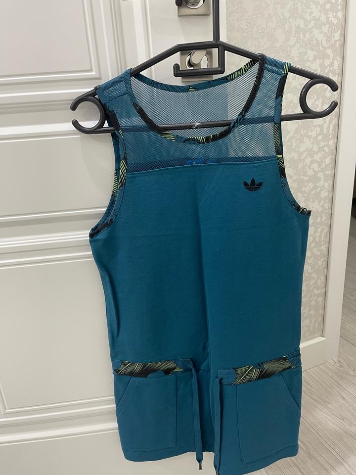 Комбинезон. НОВЫЙ. Adidas. Оригинал. С этикеткой. Р-р 34. XS-S.