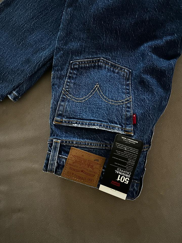Levi's