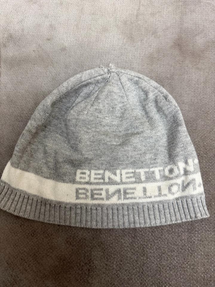 Шапка United Colors of Benetton