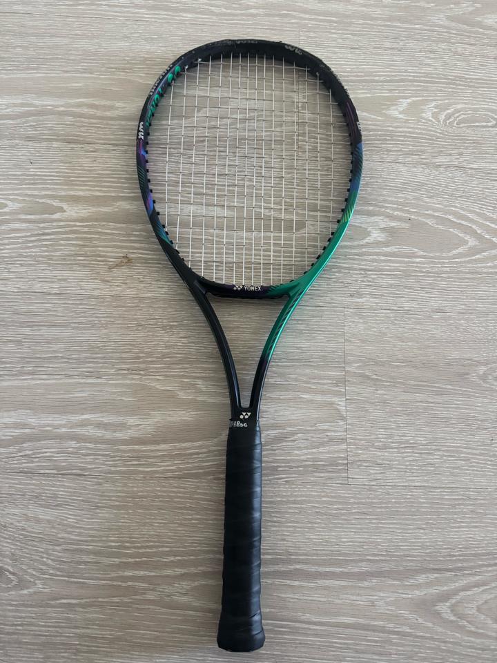 Yonex