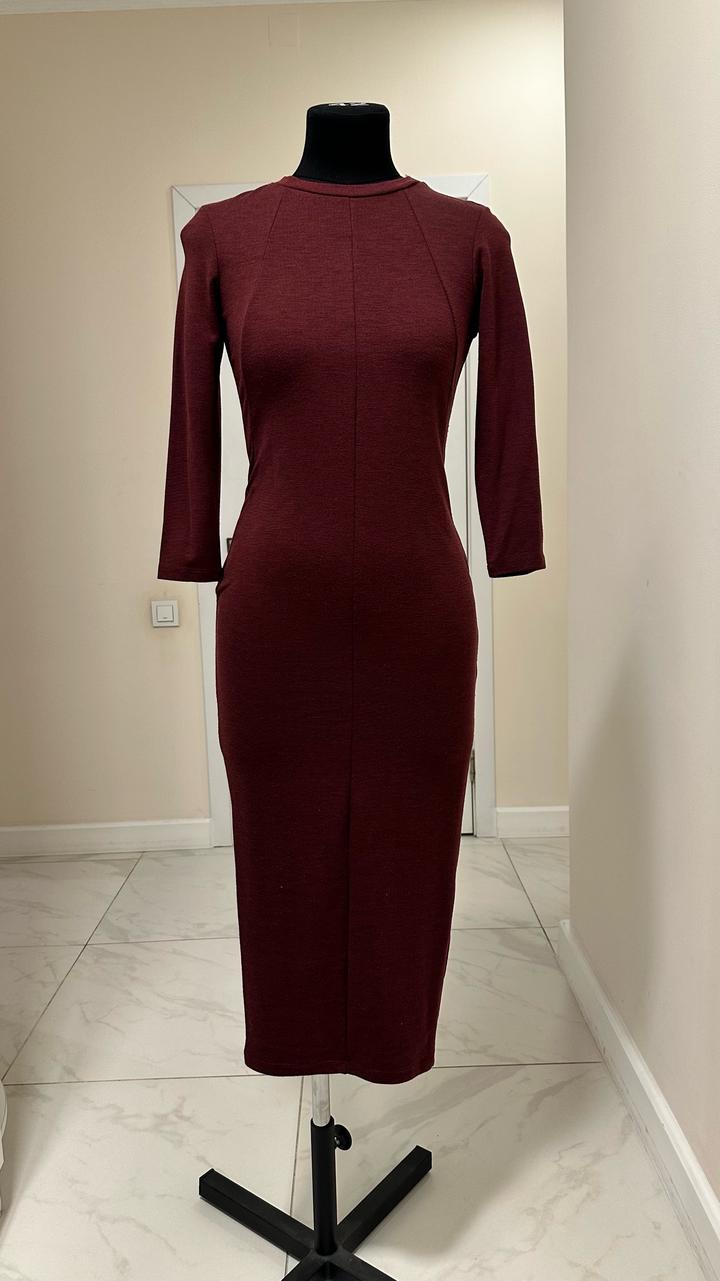 Zara Платье миди облегающее
