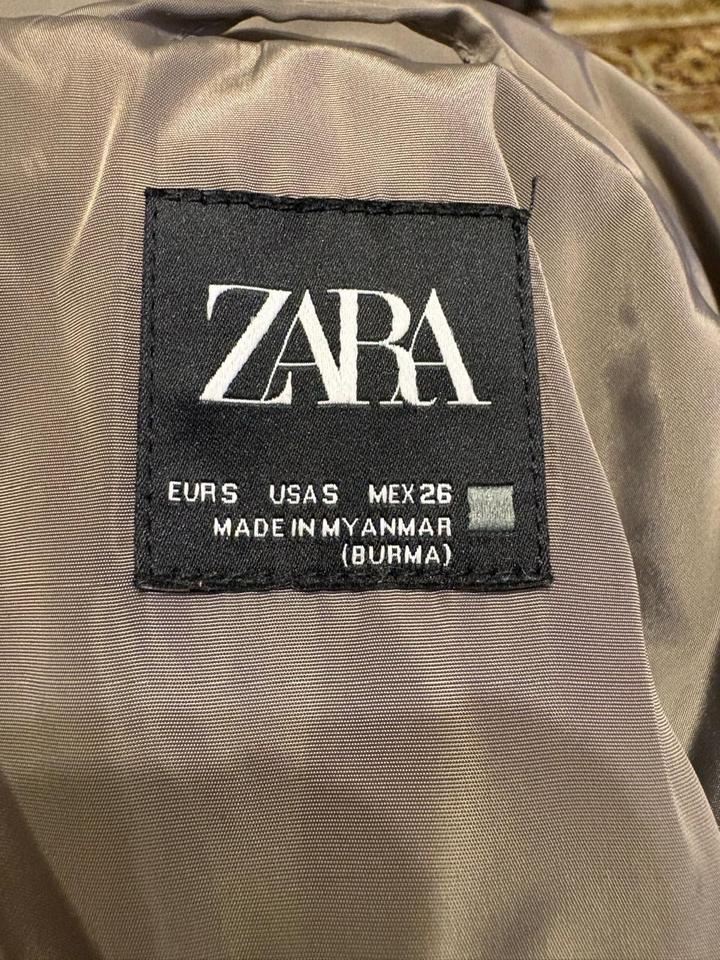 Zara Пуховик
