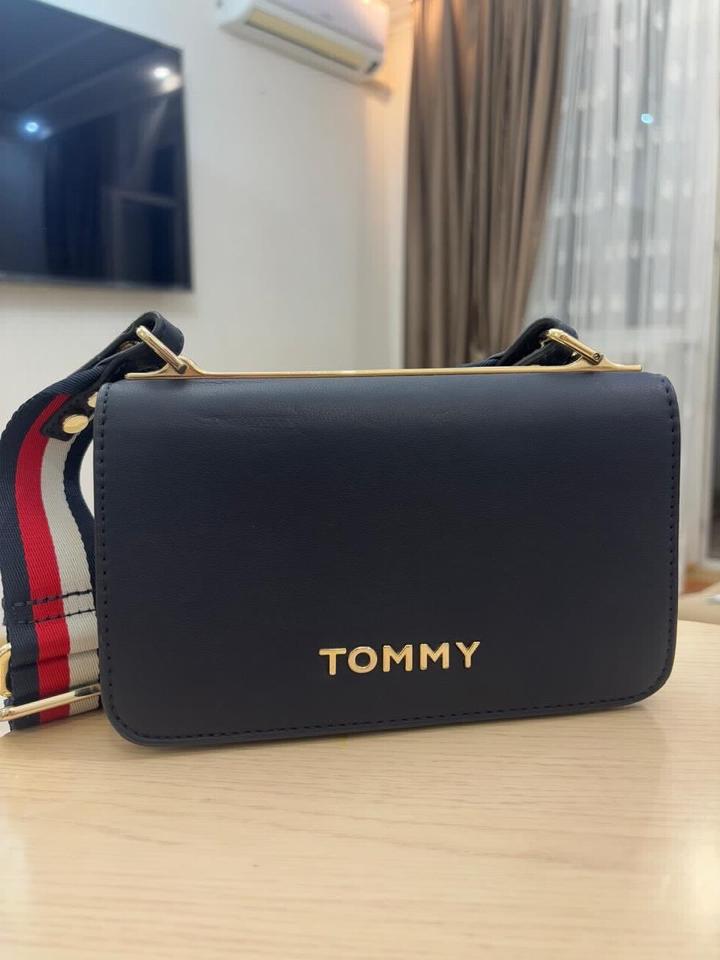 Tommy Hilfiger