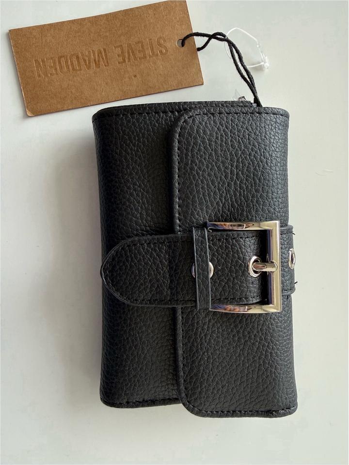 Steve Madden