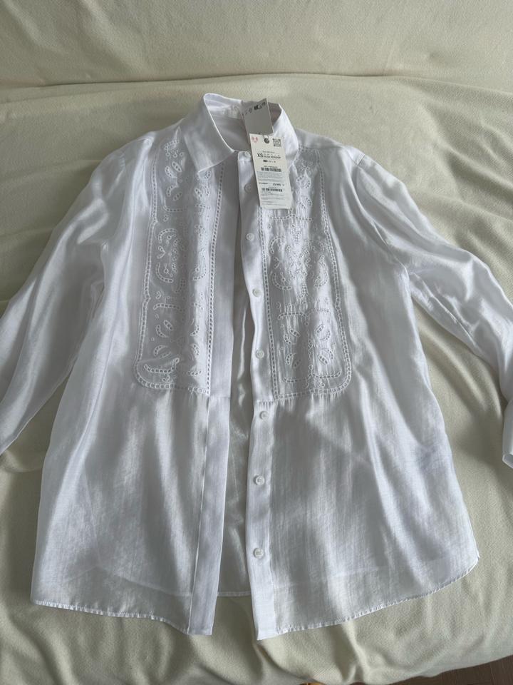Белая рубашка Zara с вышивкой