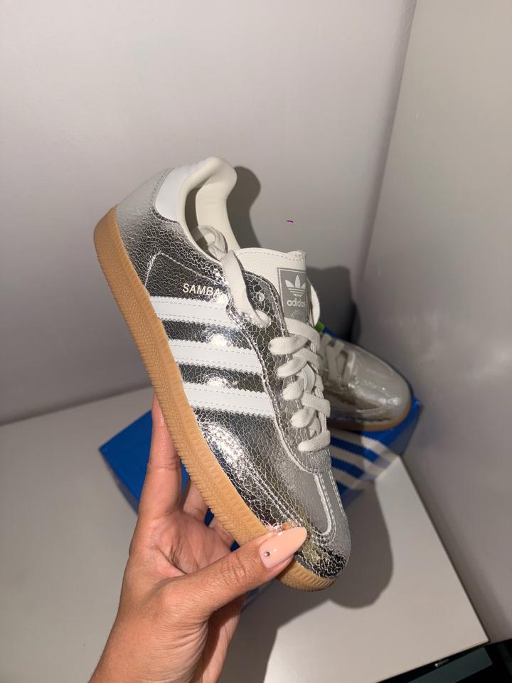 Кроссовки adidas Samba
