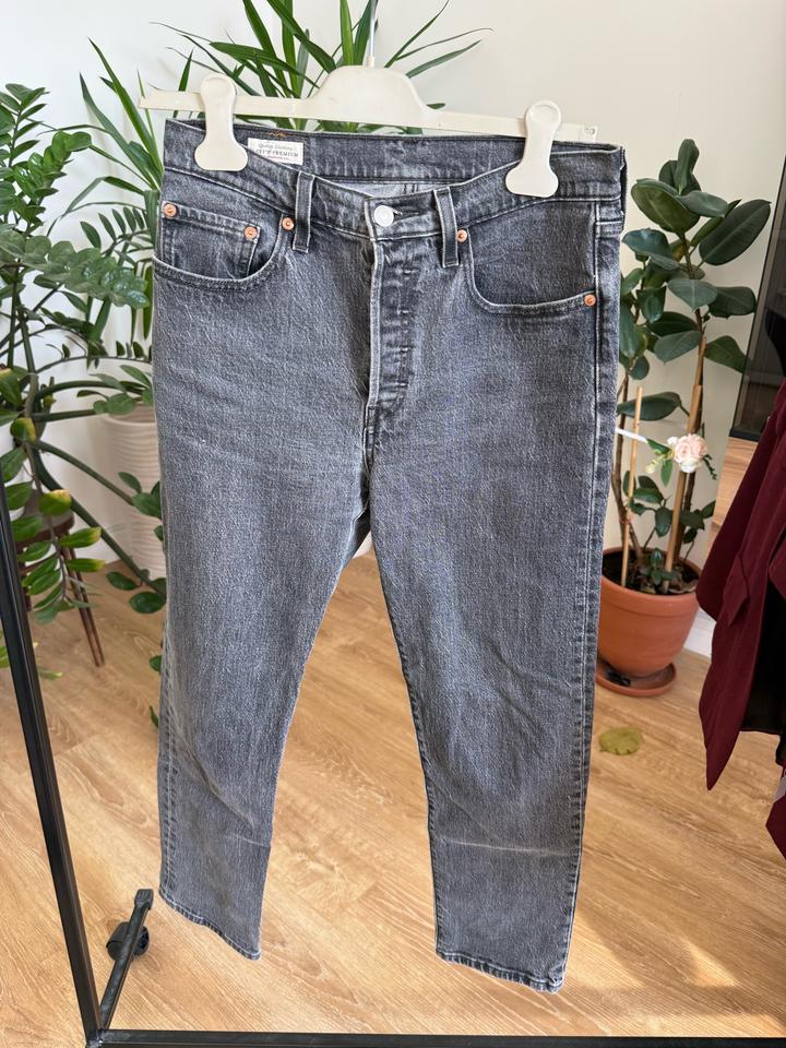 Levi's