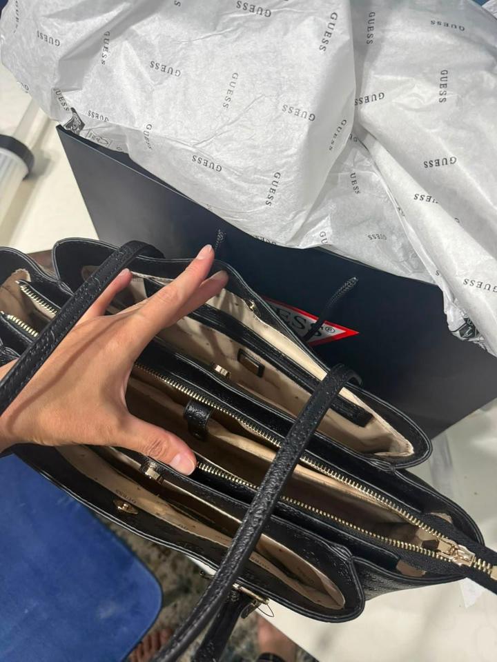 Сумка Guess