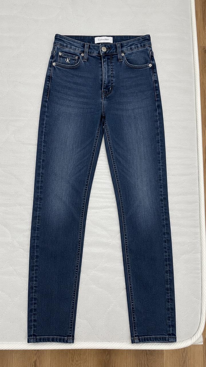 Джинсы Calvin Klein
