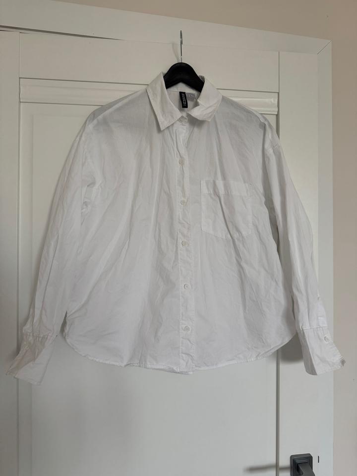 Белая рубашка H&M DIVIDED