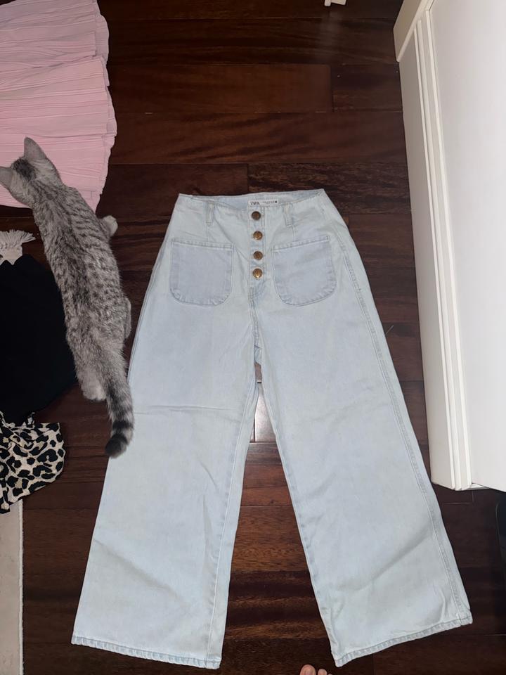 Джинсы Zara