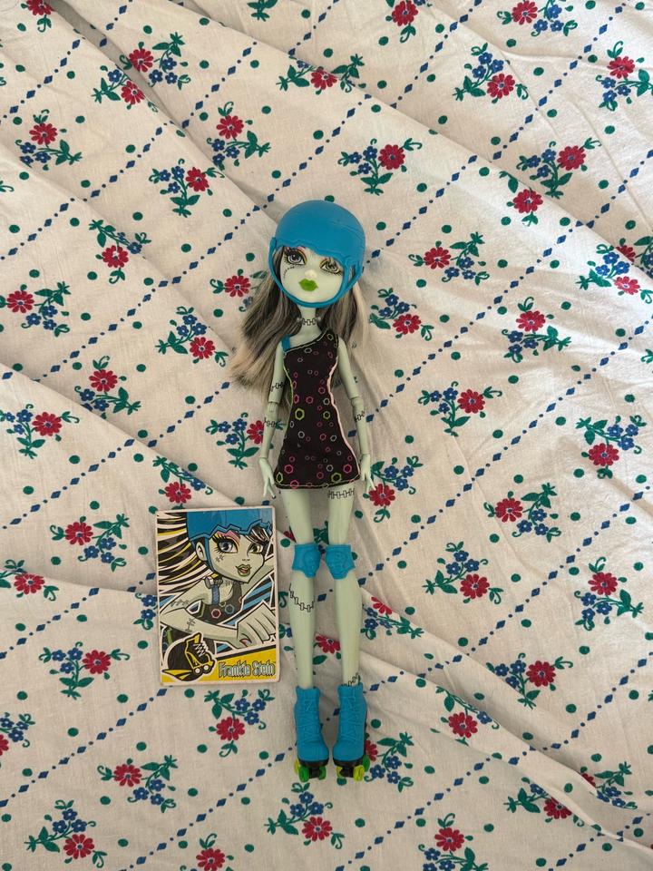 Кукла Monster High Фрэнки Штейн Roller Maze