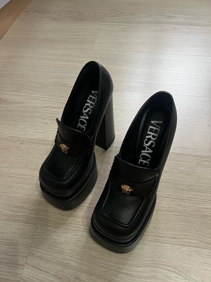 Туфли Versace