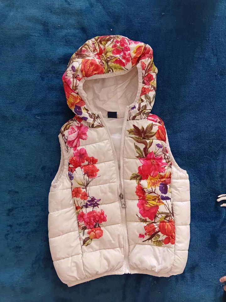 Жилетка GAP