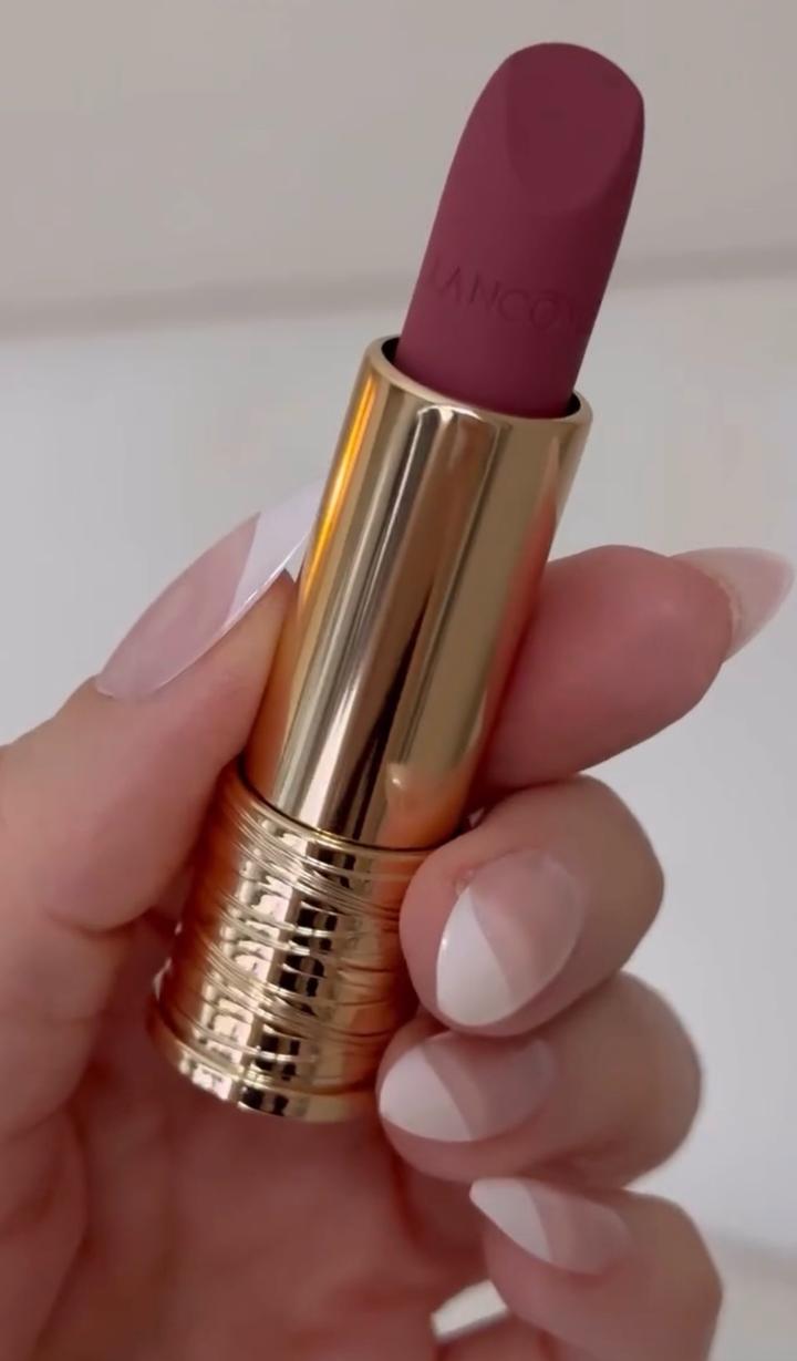 Lancôme Помада Lancome 320 Hush hush