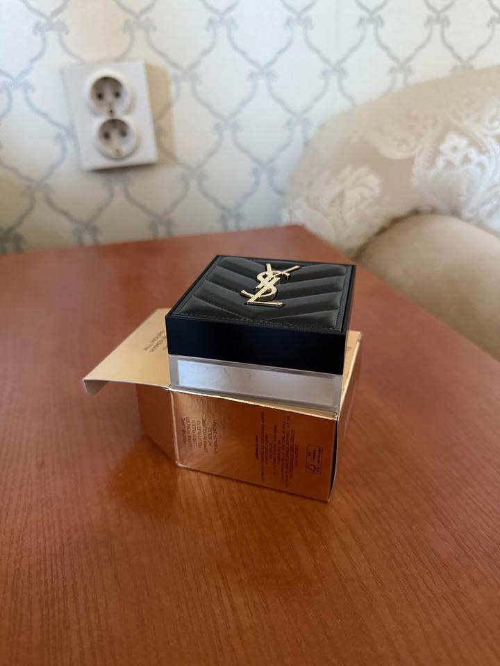 Рассыпчатая пудра YVES SAINT LAURENT
