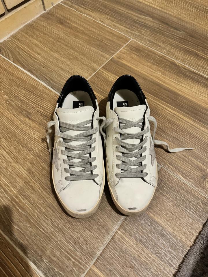 Golden Goose