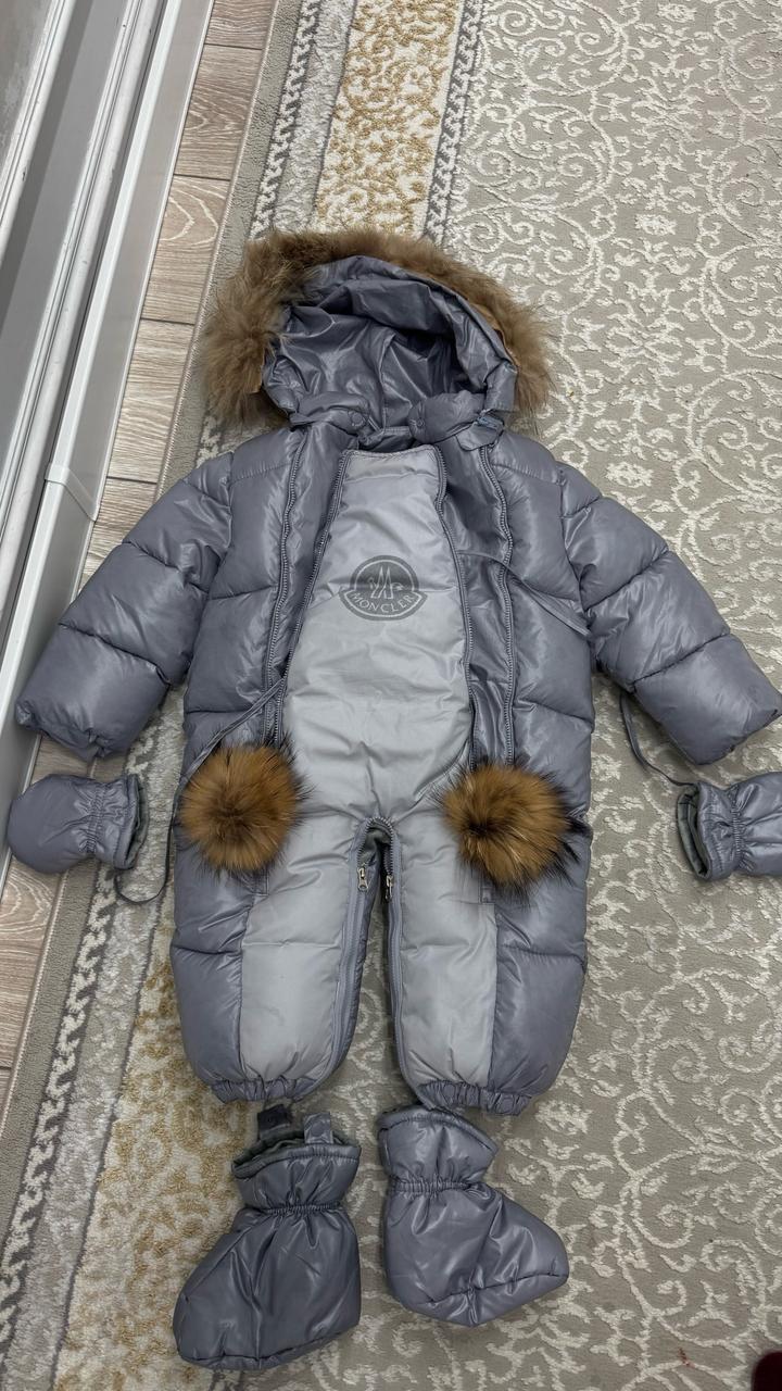 Детский комбинезон Moncler